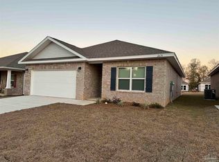 1652 Slate Dr, Cantonment, FL 32533