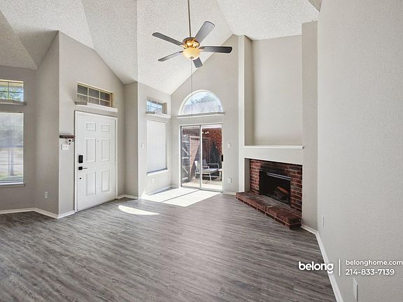 2nd image of 6920 Driffield Cir