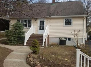 279 Grand Ave, Leonia, NJ 07605