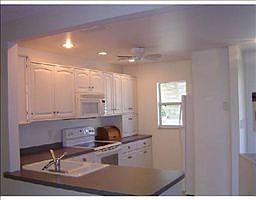 3rd image of 740 N Jefferson Ave #740
