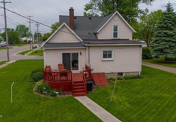 5th image of 302 N Cherry St