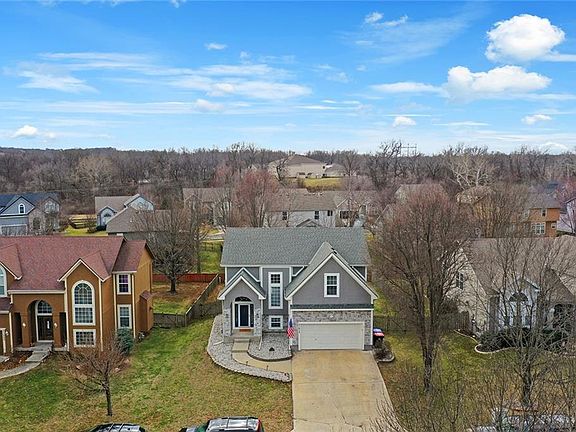 3rd image of 21613 W 61st St