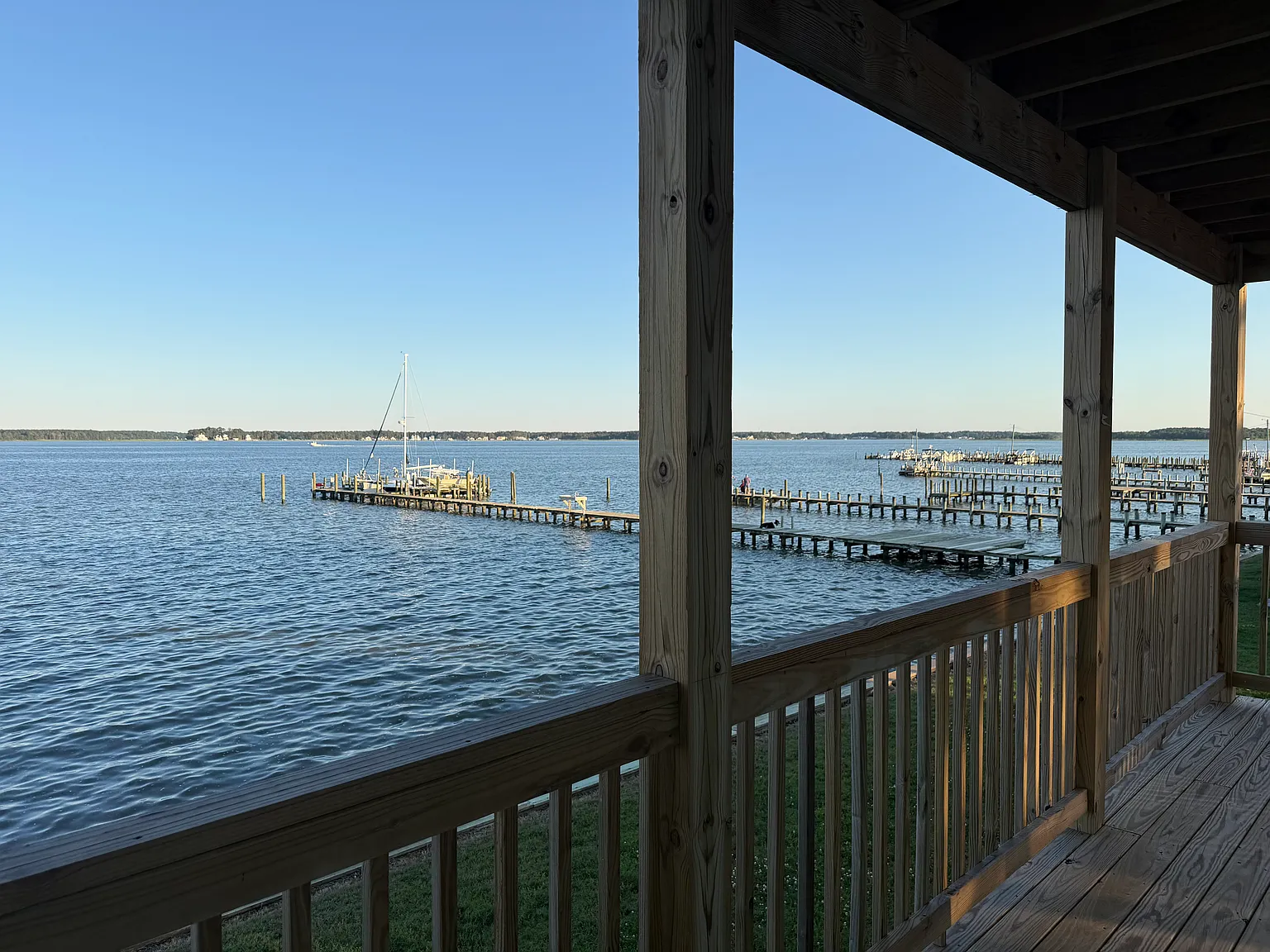2 bed, 725 sqft, $1,800 — Photo 1