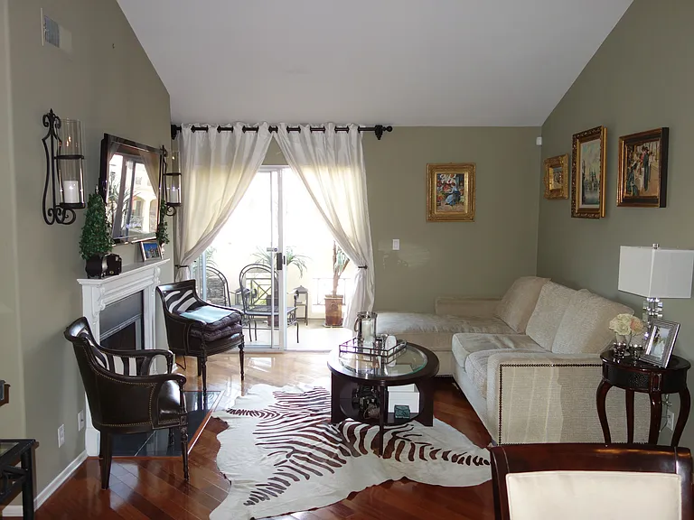 5500 Torrance Blvd #C — Photo 9