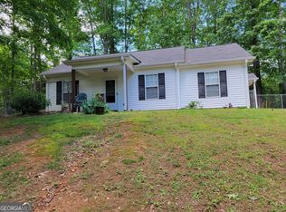 15 Twin Lakes Rd, Winder, GA 30680