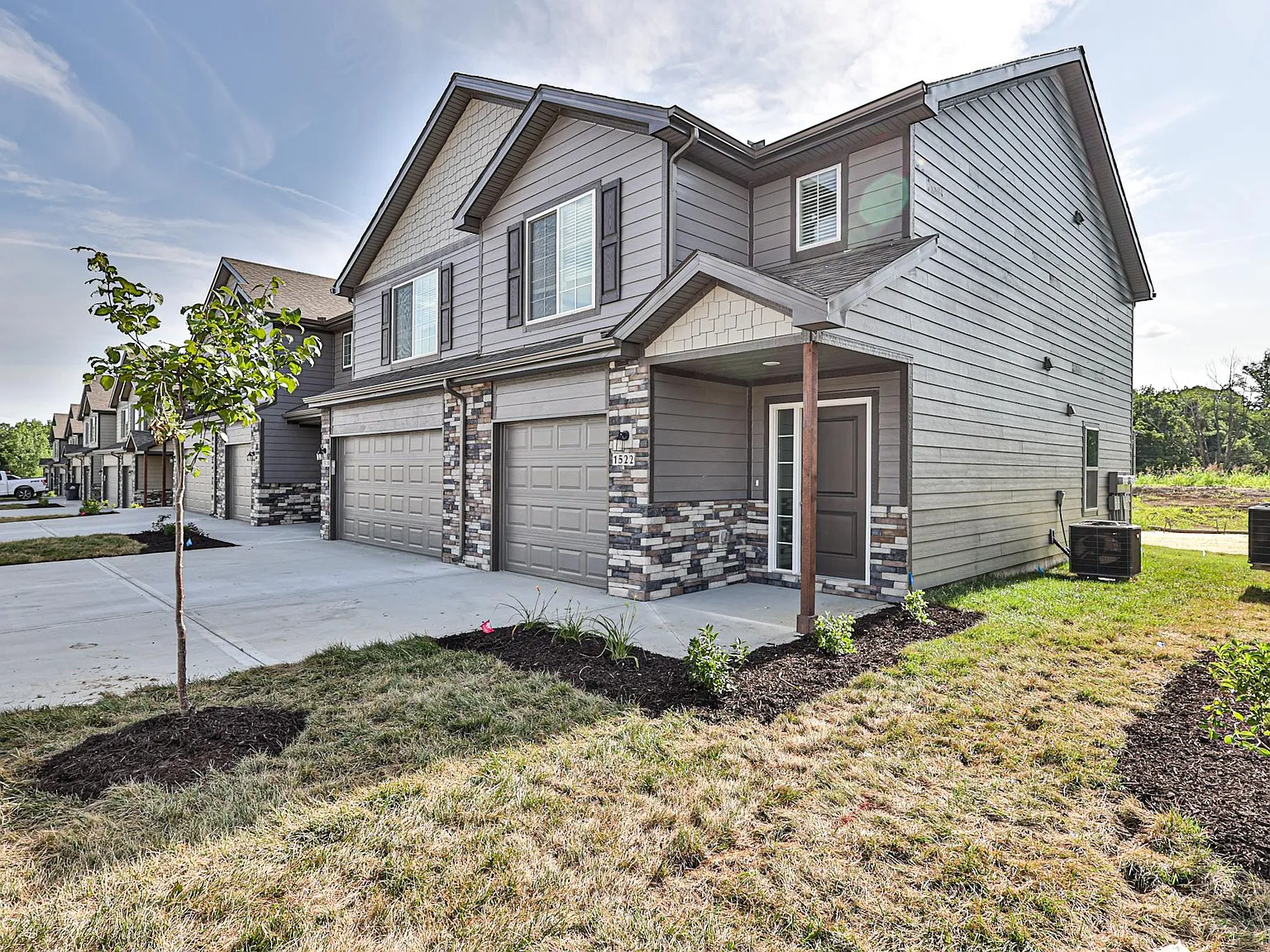 Greystone Townhomes — Photo 2