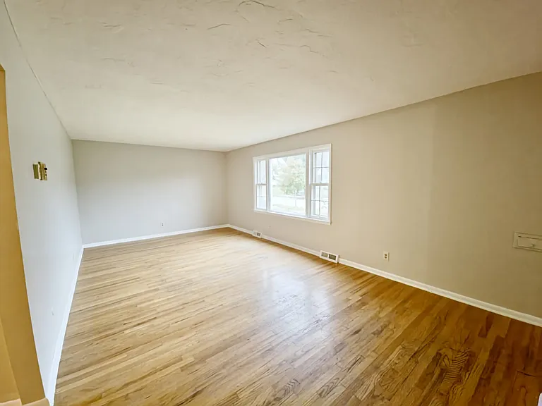 3427 Westbury Rd #1 — Photo 4