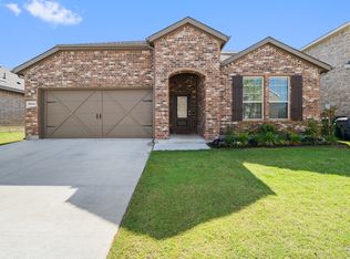 3934 Faulkner Ave, Aubrey, TX 76227