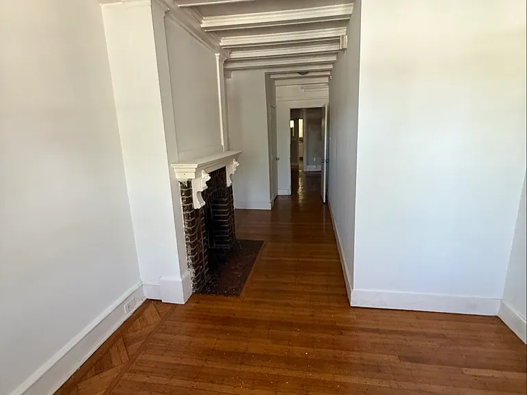 4932 Chestnut St #1 — Photo 6