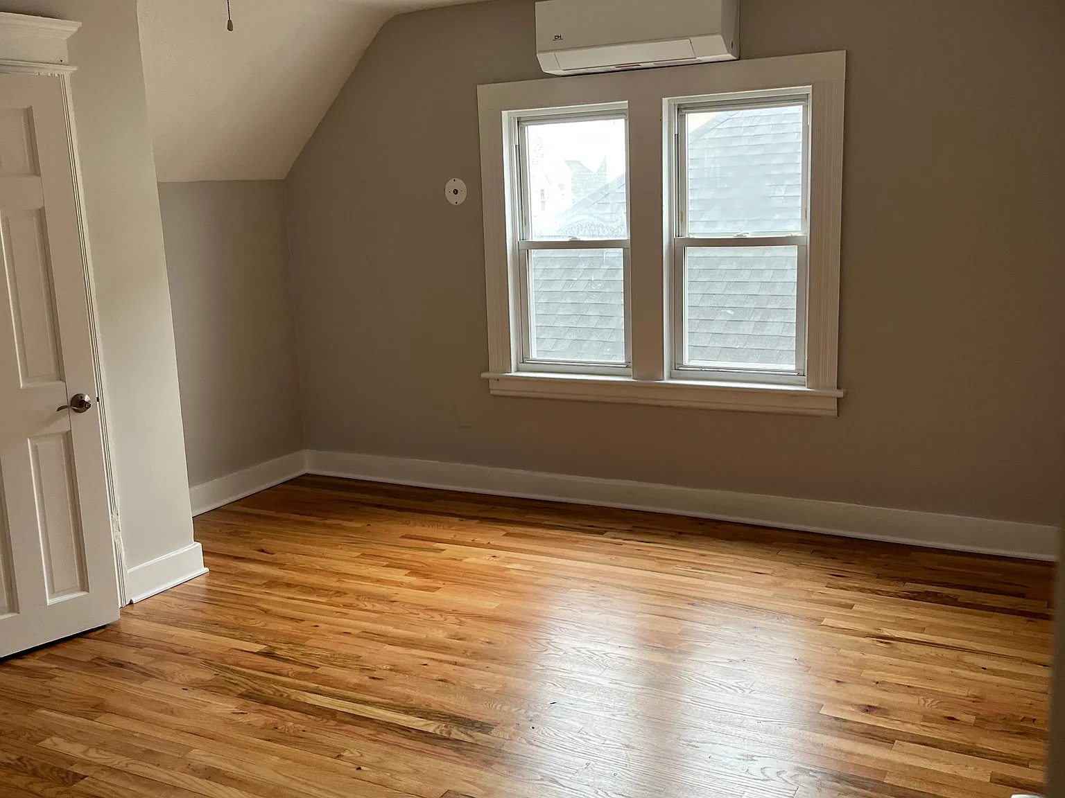 3 bed, $2,500 — Photo 3