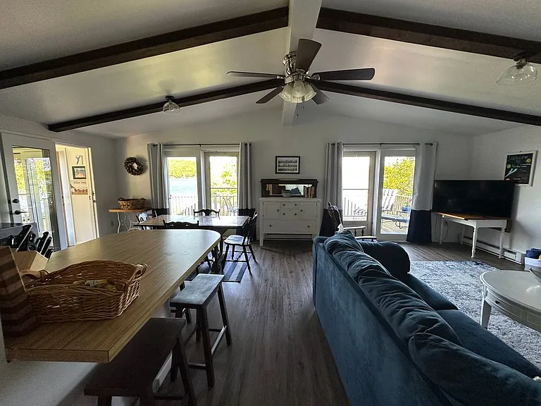 622 E Lake Rd — Photo 11