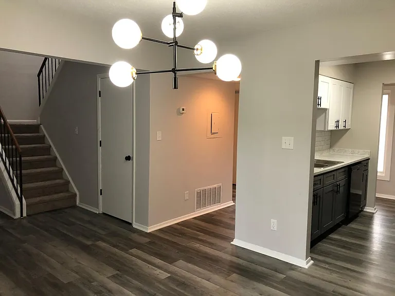 Coventry Court West Apartments — Photo 30