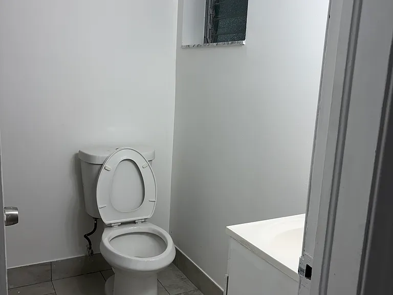 146 NE 1st Ave #148 — Photo 8