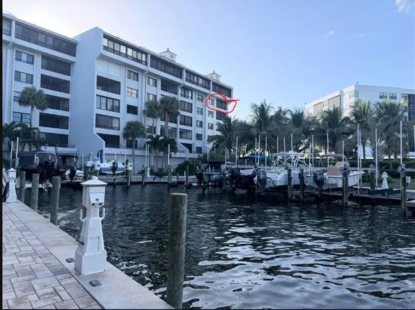 5911 Midnight Pass Rd APT 501, Sarasota, FL 34242