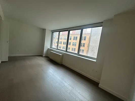 Rented by Greystar | media 1