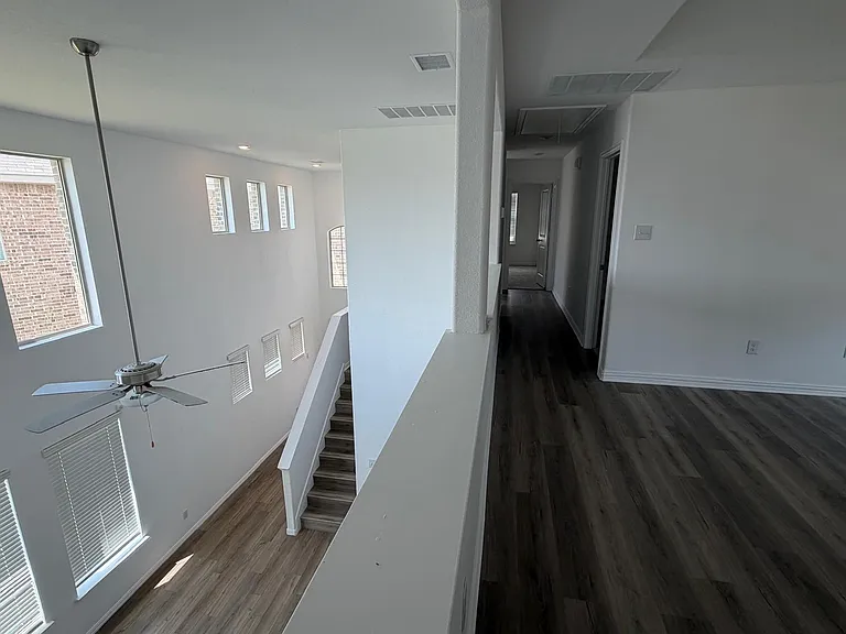 2517 Maplehurst Dr — Photo 36