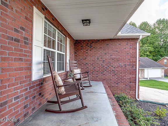3rd image of 7055 Pelsor Ln