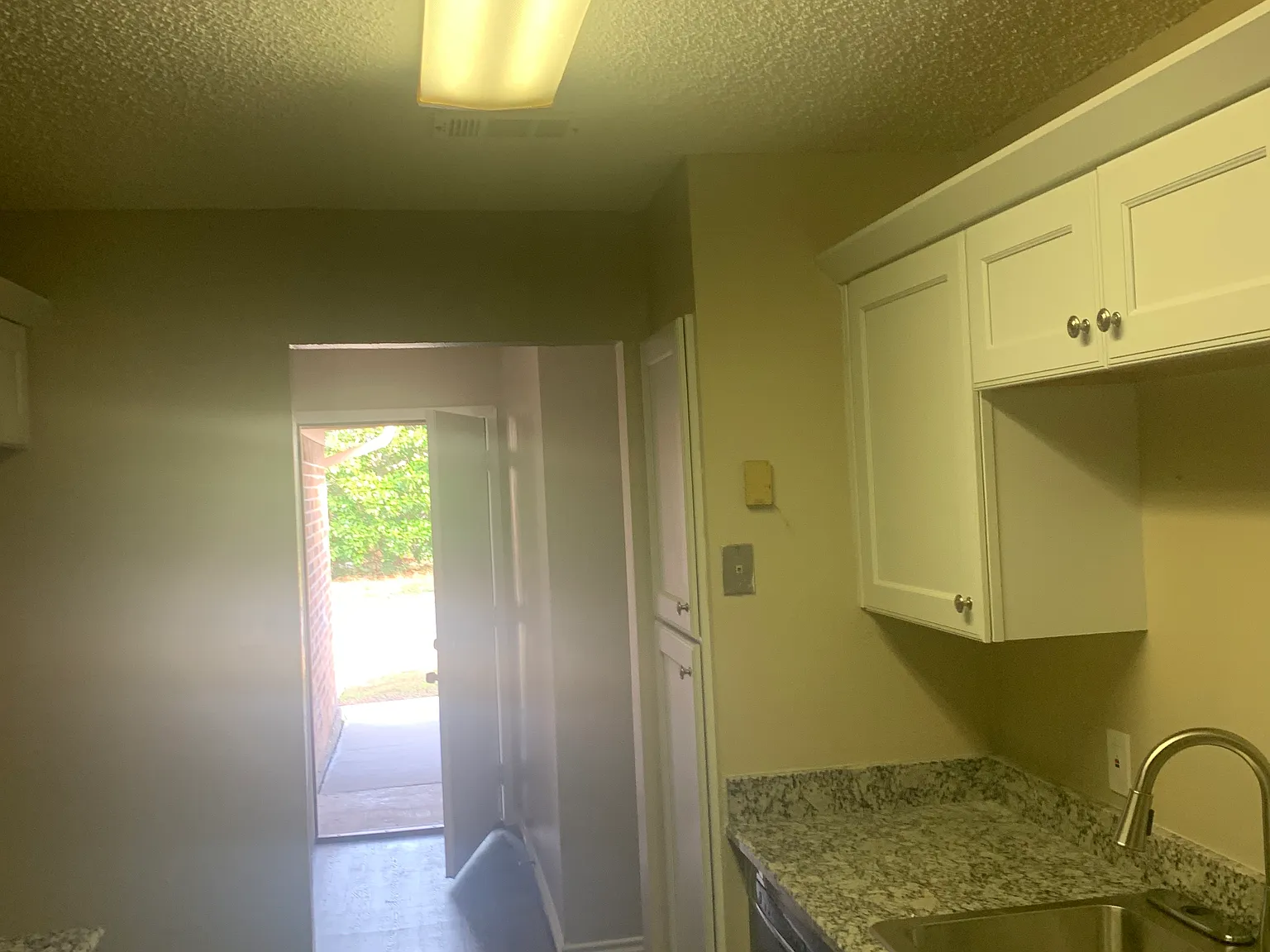 7504 Folkstone Dr — Photo 3