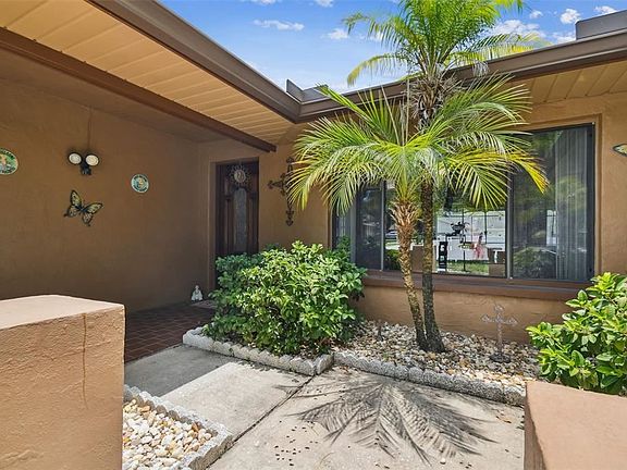 2nd image of 103 Country Villas Dr