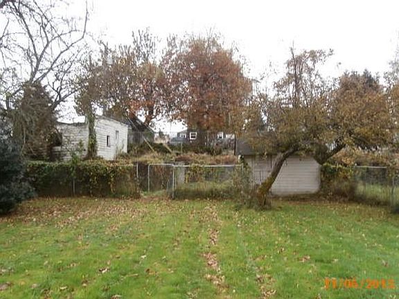4th image of 1414 S Cushman Ave