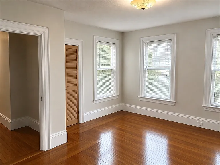 100 Franklin St #1 — Photo 7