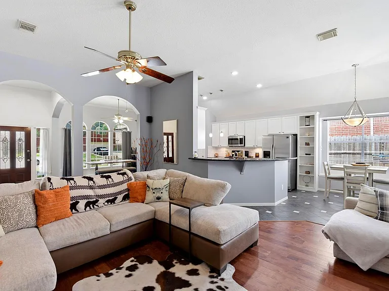2105 Mossy Trail Dr — Photo 10