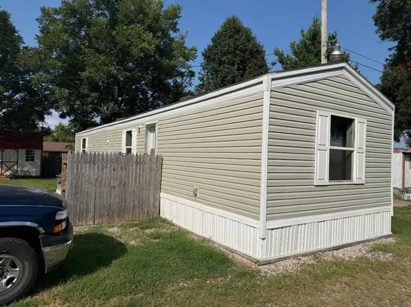 508 N Railroad St, Fort Branch, IN 47648
