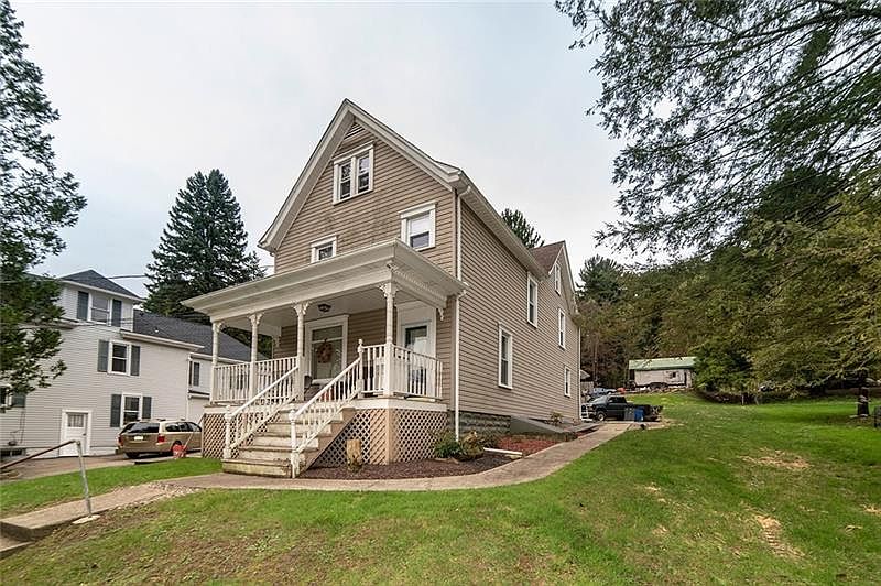 1st image of 125 Spanish Villa Dr