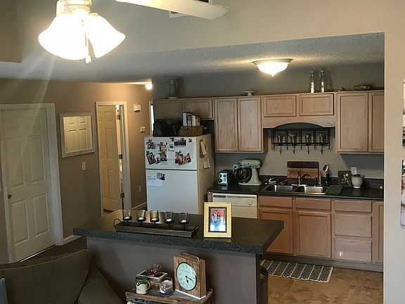 4th image of 208 Dalton Place Way