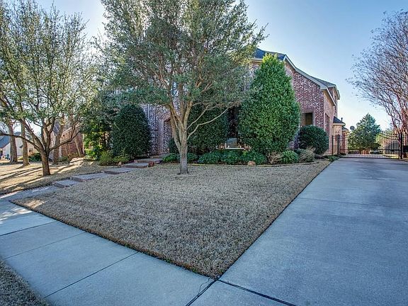 2nd image of 2105 Lamplighter Dr