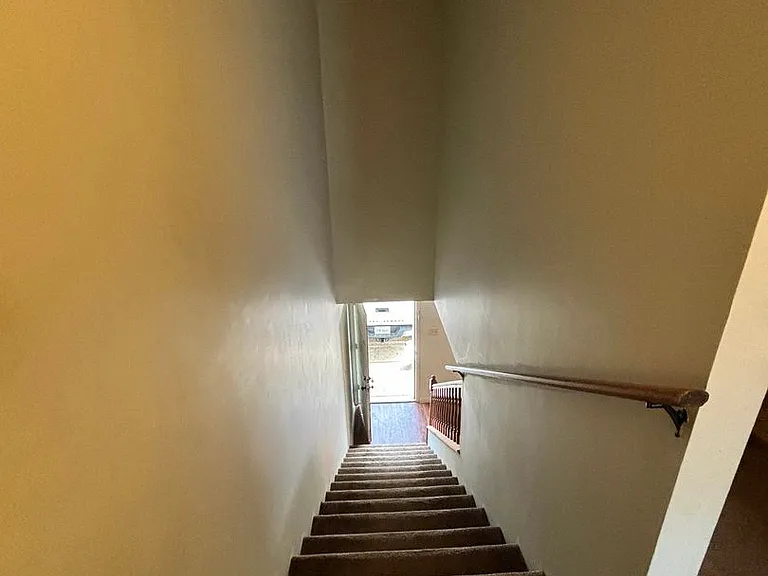 Feemster Lake Apartments — Photo 39