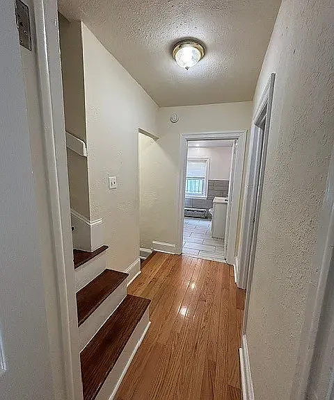 2506 Christian St — Photo 11