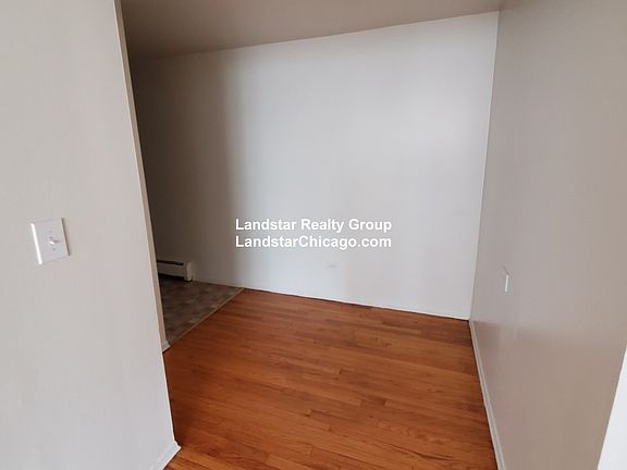 5th image of 5949 N Kenmore Ave #301