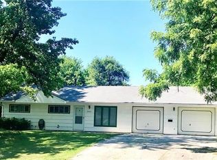 6242 E Red Bridge Rd, Kansas City, MO 64134