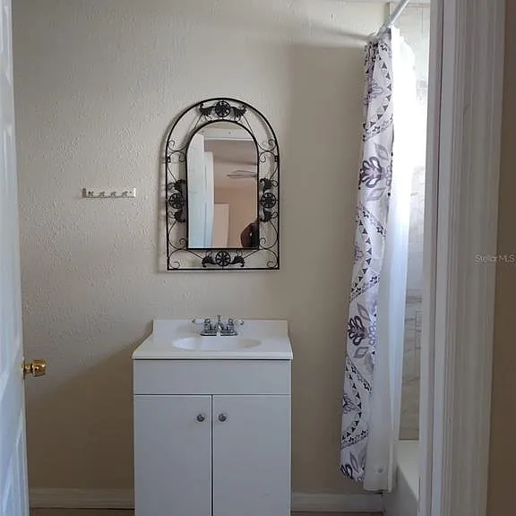 6224 Florida Dr — Photo 8