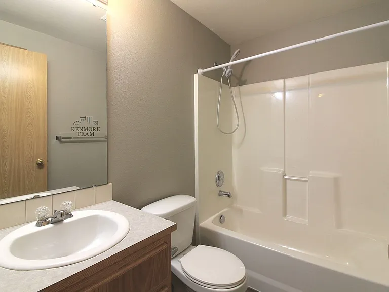 8411 Stutz Dr — Photo 9