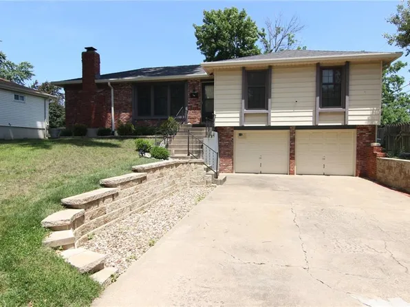 11200 W 51st Ter, Shawnee, KS 66203