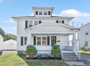 92 Grove St, West Springfield, MA 01089