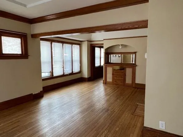 2447 N 48th St, Milwaukee, WI 53210