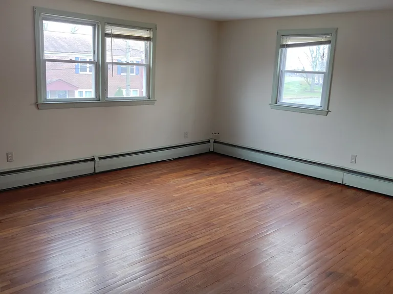 54 Saunders St #2F — Photo 7