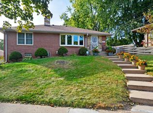 1233 Prosperity Ave, Saint Paul, MN 55106