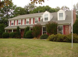 14986 Gold Post Ct, Centreville, VA 20121