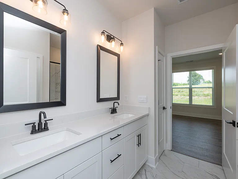 1004 Gresham Pl — Photo 18