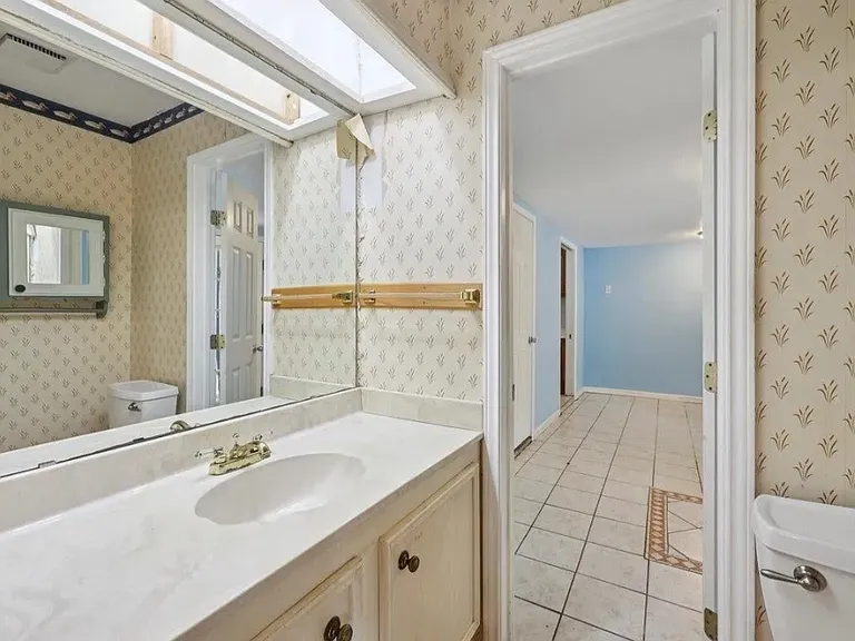 5710 Glasgow Ln — Photo 21