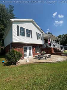 110 Piney Ln, Madison, WV, 25130