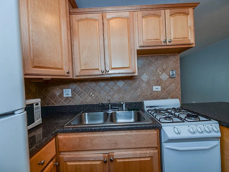 4600 N Cumberland Ave #509 — Photo 3