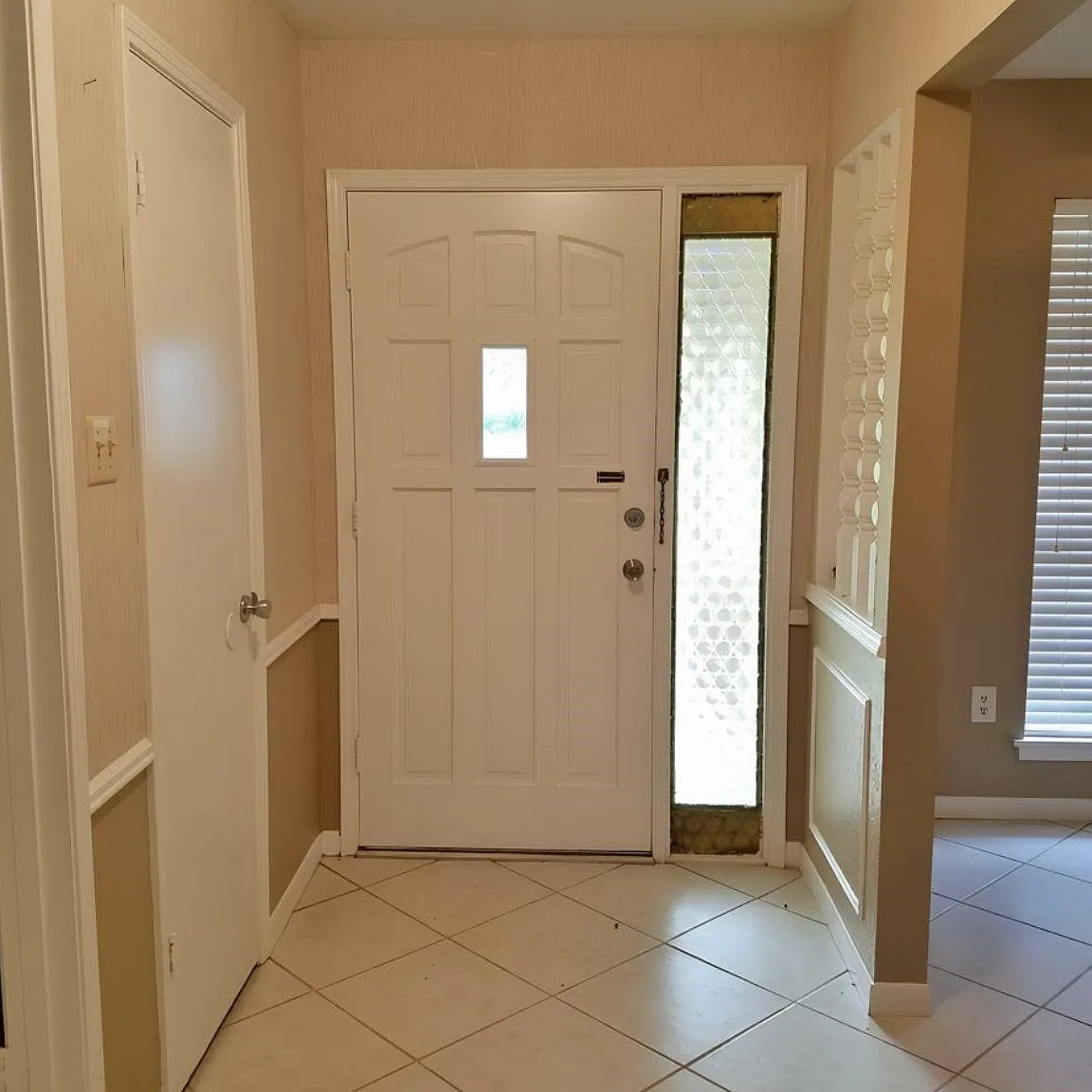 3 bed, 2.0 bath, 1444 sqft, $1,800 — Photo 3