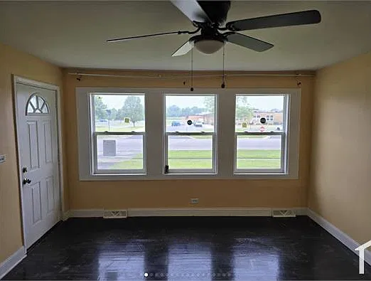 3 bed, $2,200 — Photo 2