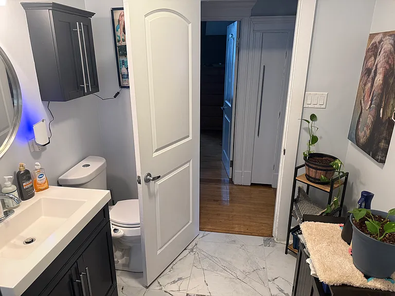 4552 N Claremont Ave #1 — Photo 10