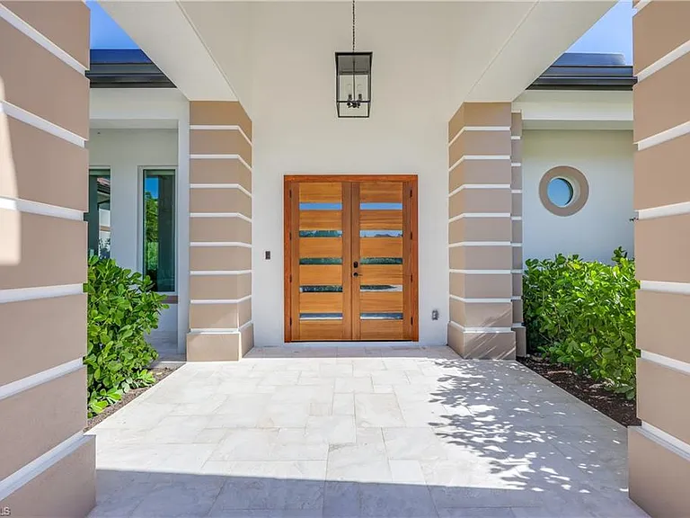 590 Carica Rd — Photo 10